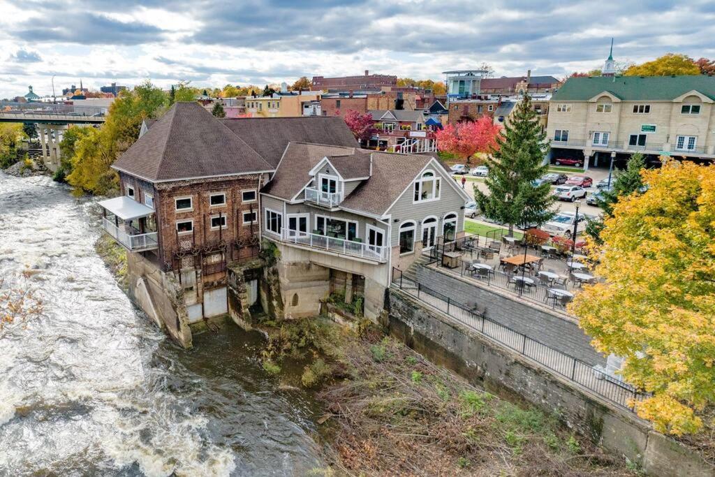 Central Falls Hideaway Cuyahoga Falls Eksteriør bilde
